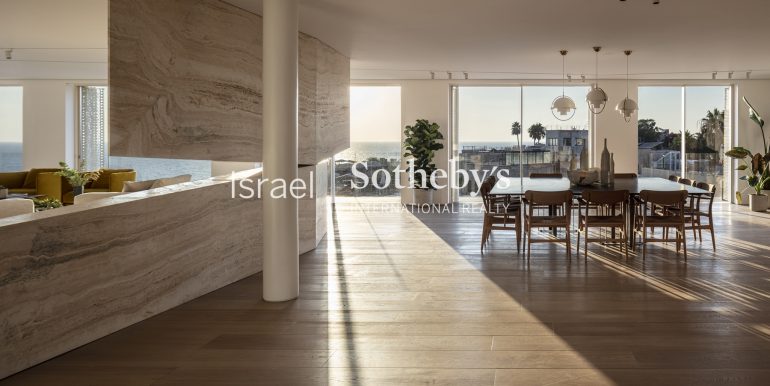 Экстраординарный пентхаус  с видом на море в отеле The Jaffa Hotel купить