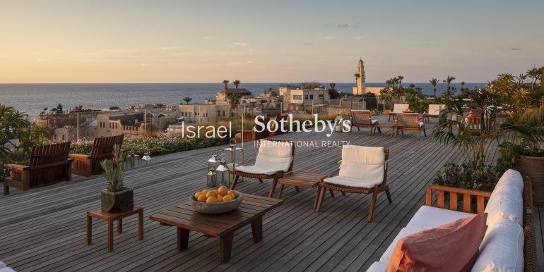 Экстраординарный пентхаус  с видом на море в отеле The Jaffa Hotel купить