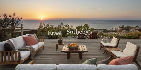 Экстраординарный пентхаус  с видом на море в отеле The Jaffa Hotel